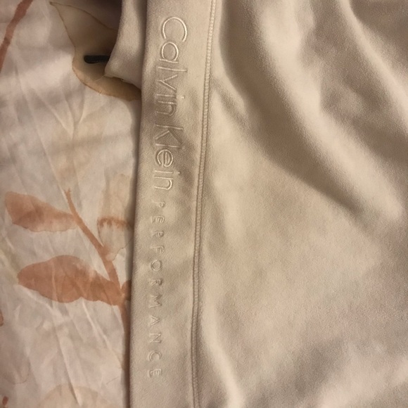 Calvin Klein - Picture 4 of 4